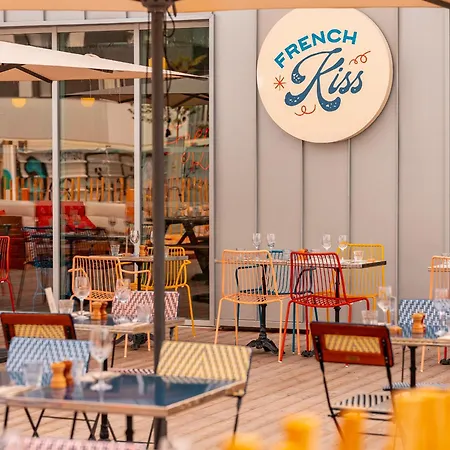 Hotel Eklo Centre Bastide 3*