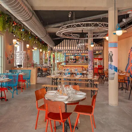 Hotel Eklo Centre Bastide Bordeaux