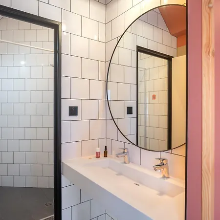 Eklo Centre Bastide Bordeaux