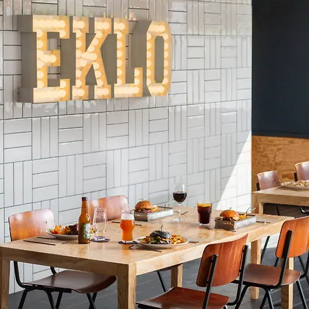 Eklo Centre Bastide Bordeaux