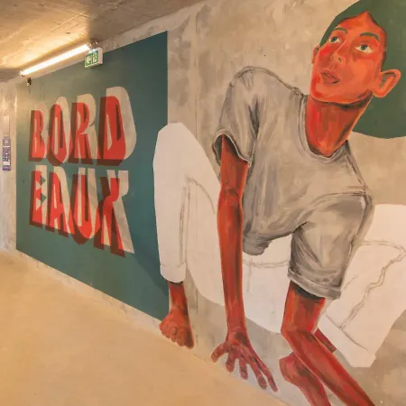 Отель Eklo Centre Bastide
