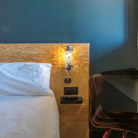 Eklo Centre Bastide Bordeaux