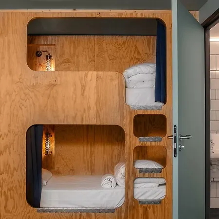 Отель Eklo Centre Bastide 3*