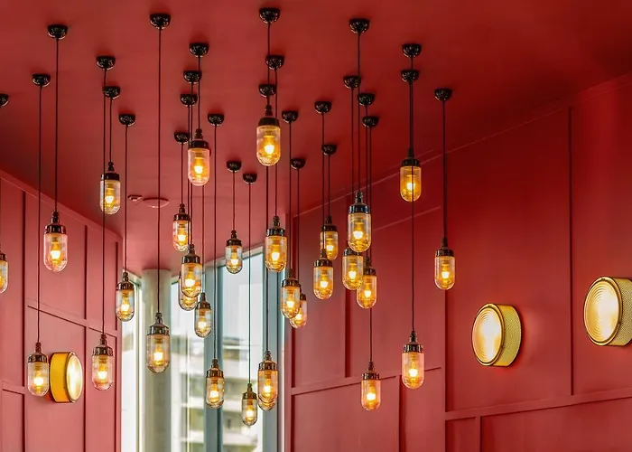 Eklo Centre Bastide Hotel Bordeaux