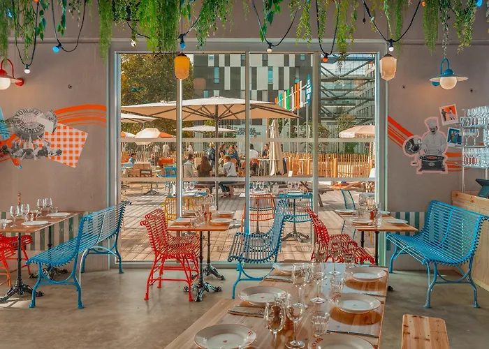 Hotel Eklo Centre Bastide 3*