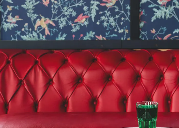 Hotel Eklo Centre Bastide 3*