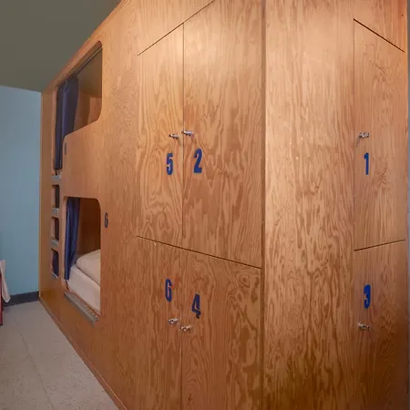 Eklo Centre Bastide 3* Bordéus