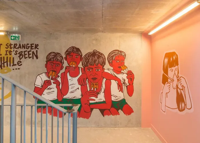 Eklo Centre Bastide 3* Bordéus