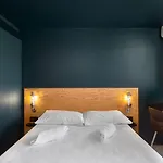 Eklo Centre Bastide فندق 3*