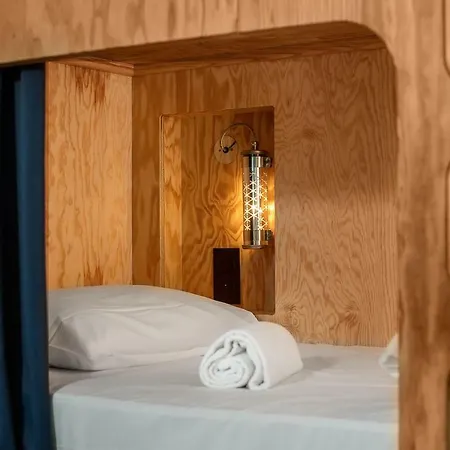 Hotel Eklo Centre Bastide 3*