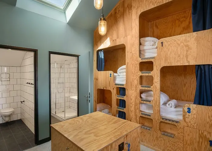 Hotel Eklo Centre Bastide Burdeos